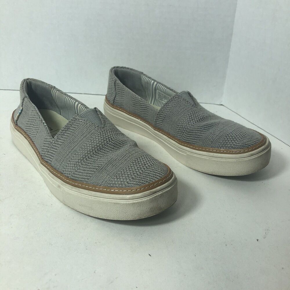 TOMS Slip On Comfort Shoes Womens Size 6 Gray Parker Boat Earthwise Casual C1